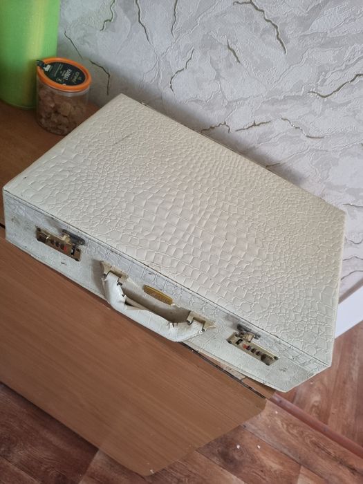 Продам набор столовых предметов