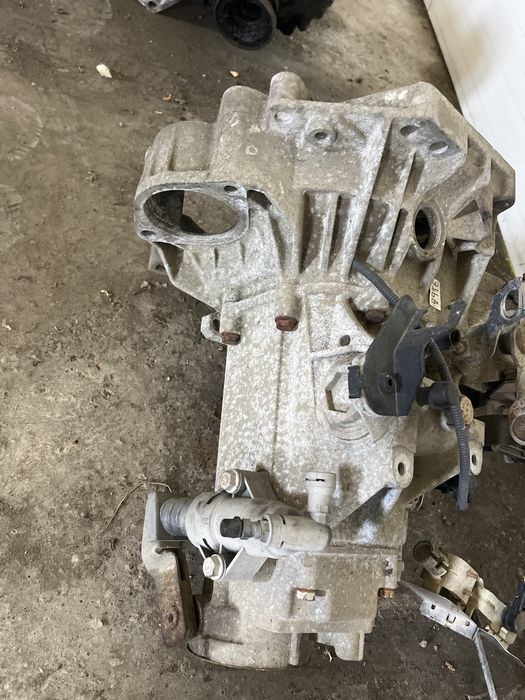 Cutie viteze manuala vw golf 4 bora capac verde