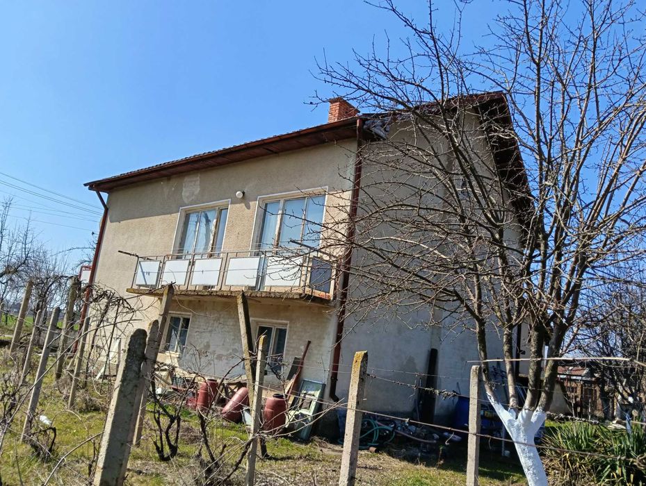 Продавам къща в с.сталийска махала област Монтана