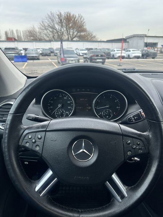 Mercedes