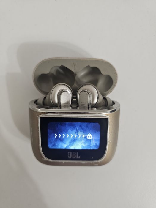 JBL Tour PRO 2 - безжични слушалки