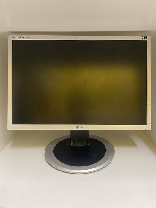 Монитор LG 19’ рабочий