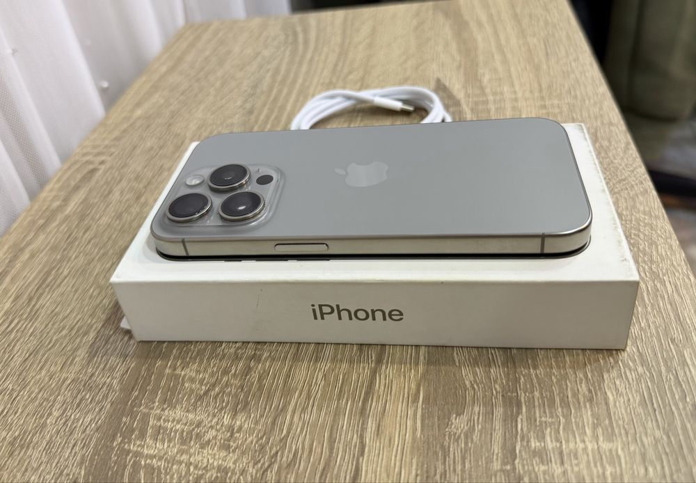 Уникален !!! iPhone 15 Pro 512 GB Titanium