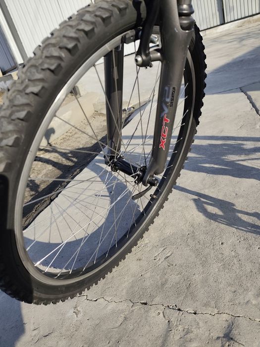 Продам велосипед Giant на 26 колёсах