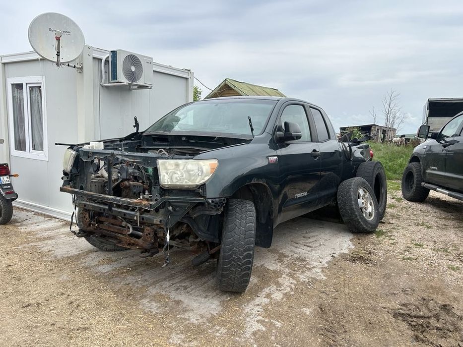 Toyota tundra 5.7