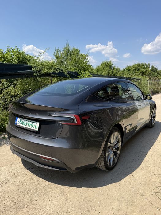 TESLA Model 3 2023 — imagine 3
