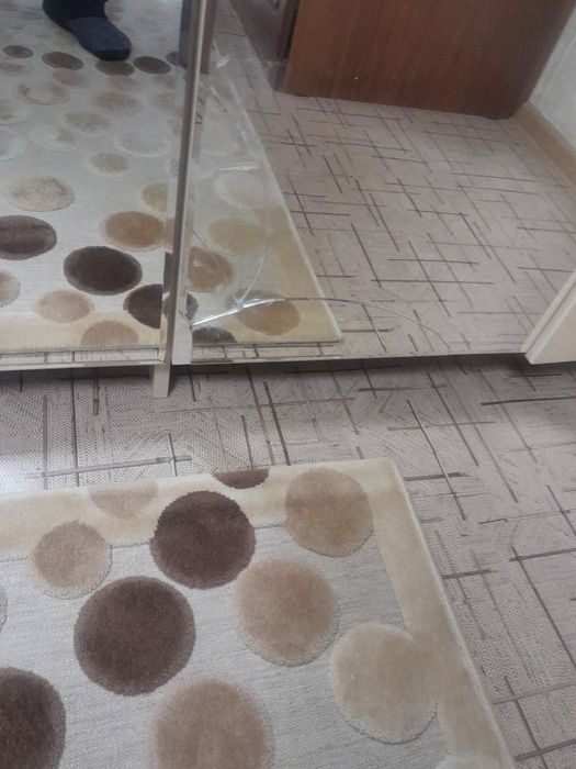 Продам б/у шкаф.