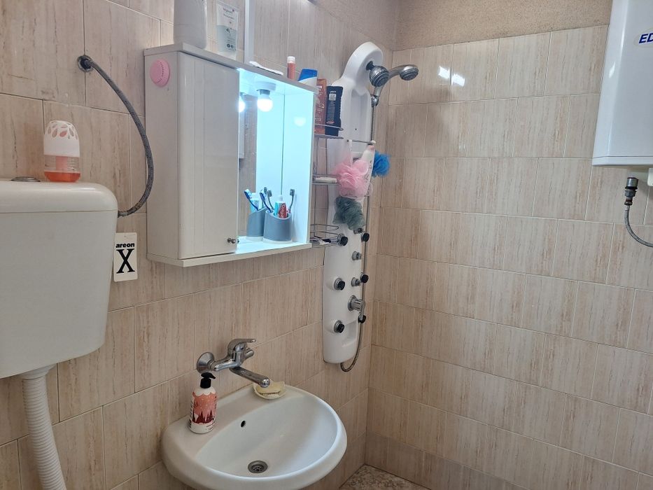 Апартамент 74кв+9кв мазе