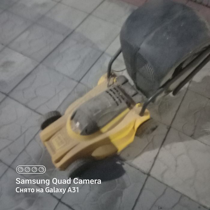 Газонокосилка б/у продам