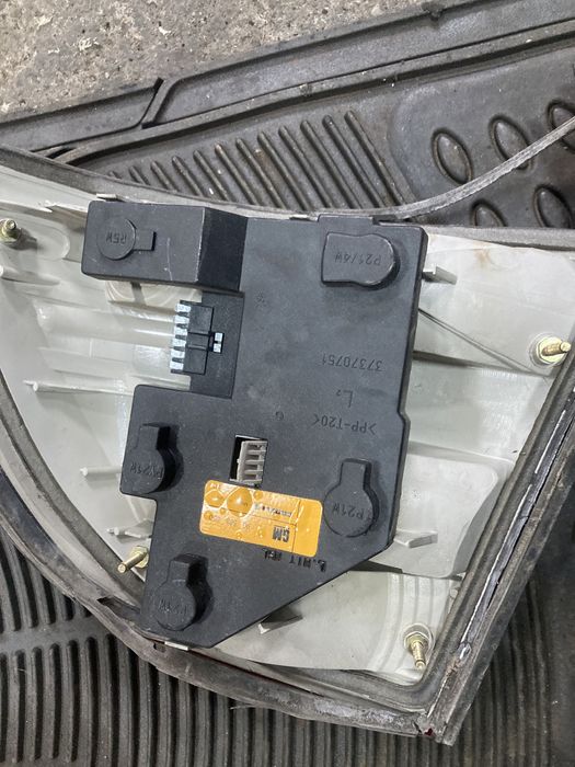 Opel vectra B седан стопове