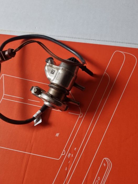 Injector adblue Audi a4 b8.5 a4b9 a4 b9.5 a5 f5 q5yf a6 c7