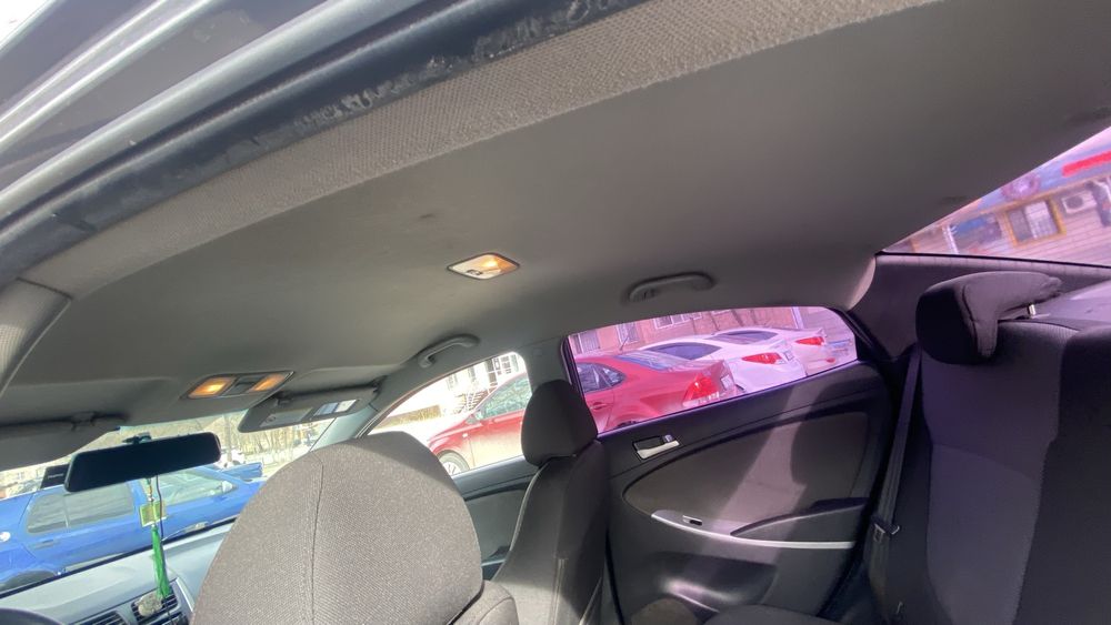 Продам машину солярис 2011 года