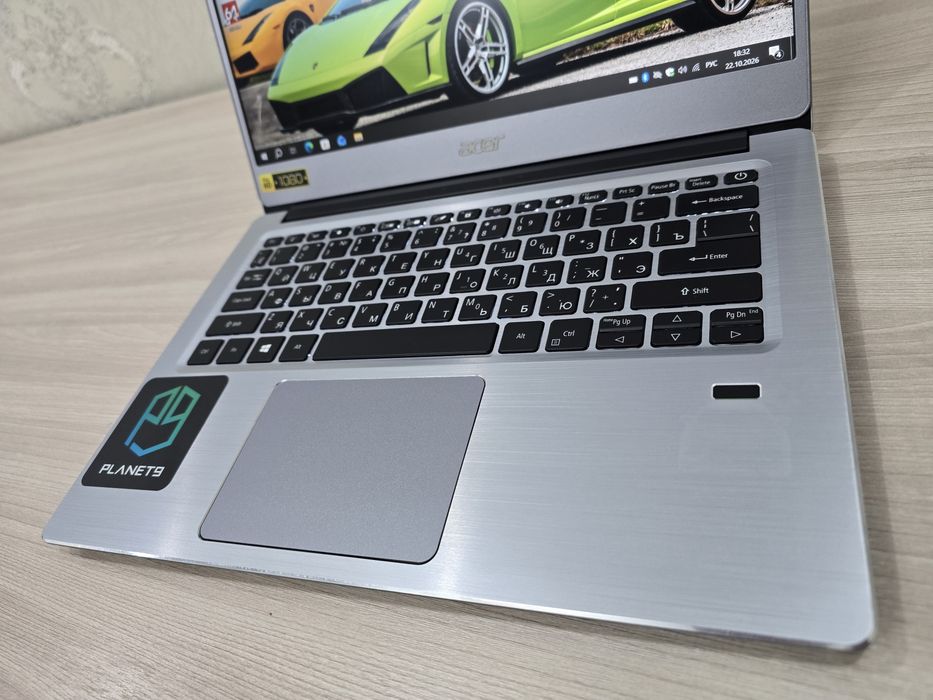Acer Swift, Core i3, Ram 8Gb, SSD 128Gb, HDD 500Gb, Full HD IPS.