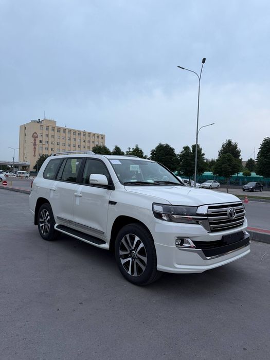 Toyota Land Cruiser 200