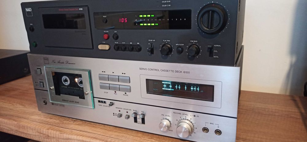 NAD 6100 monitor