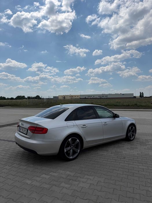 Audi A4 B8 S line 2.0 TDI 2009 | 226.000 km REALI | Fără Accidente | Webasto | Navi | S line