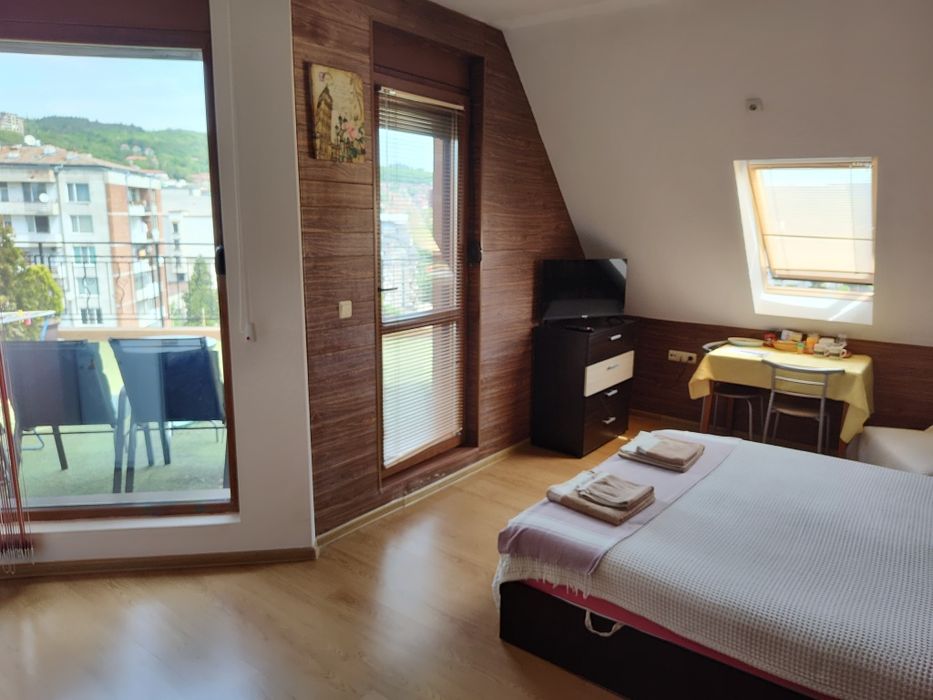 Боксониера в центъра под наем