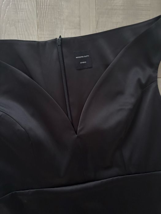 Продам платье massimo dutti