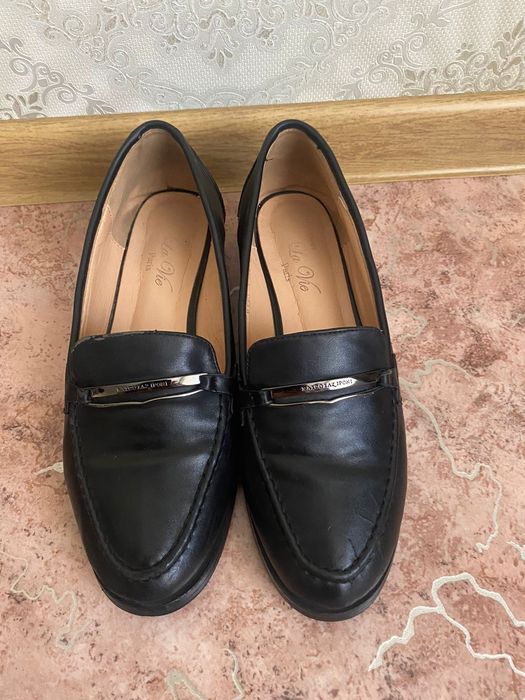 Продам  туфли женские