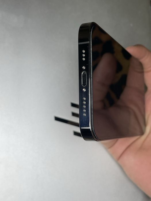 iPhone 12 Pro (128) свой , аккумлятор 75%, кирилмаган , очилмаган ,