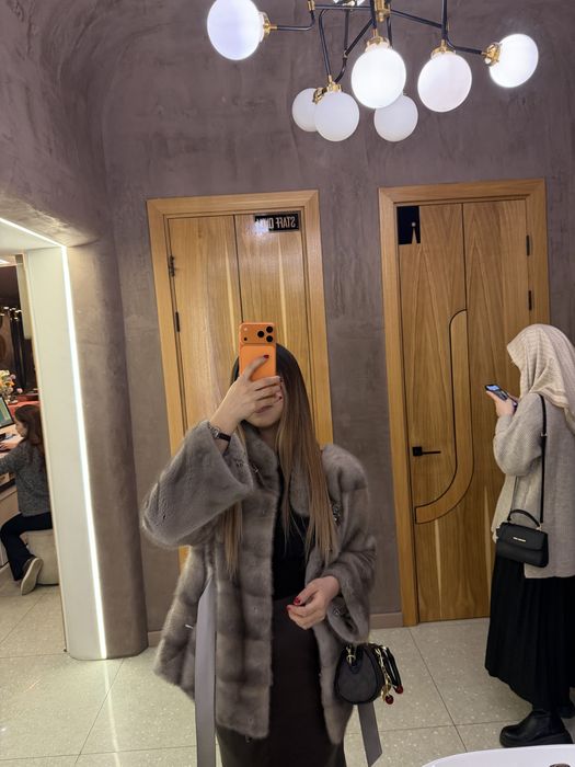 Продам шубу автоледи