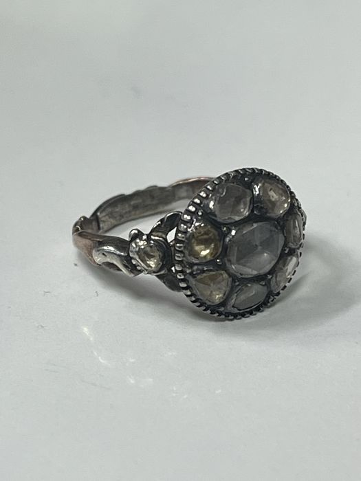 Античен викториански диамантен пръстен (1880 г.)