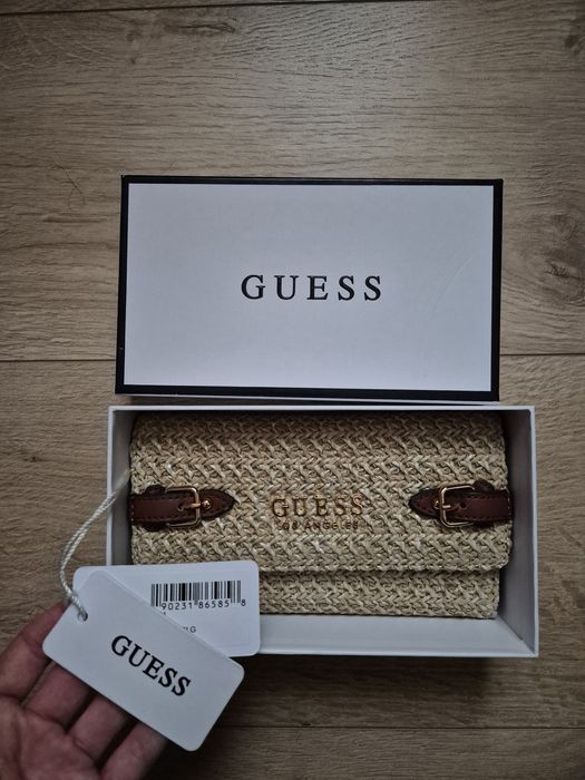 Дамски портфейл Guess