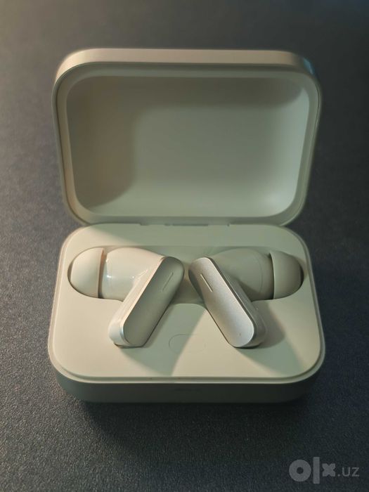 Продаются беспроводные наушники Realme buds 7 air