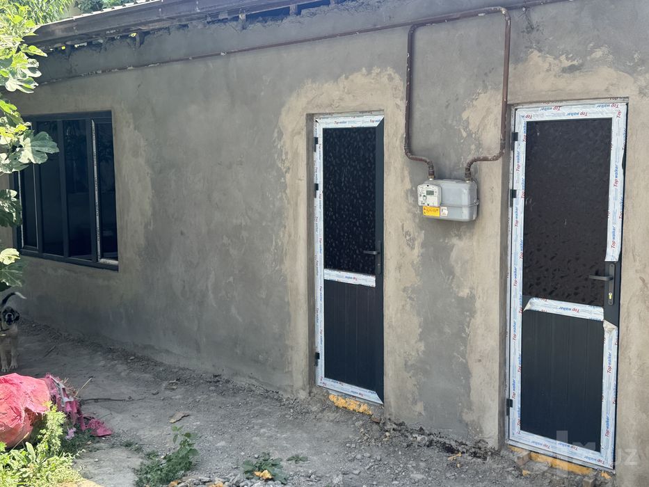 Majnun tolda arzon tez sotiladi yer uchaska 22000 sotigi