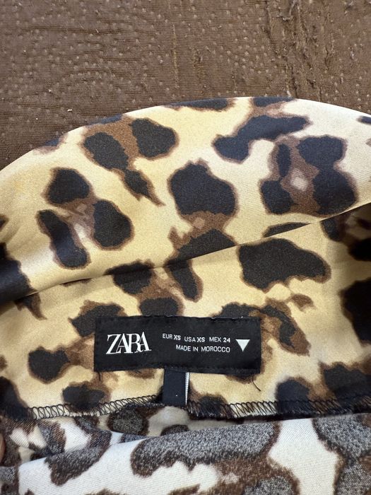 Сатенена рокля с леопардов принт ZARA