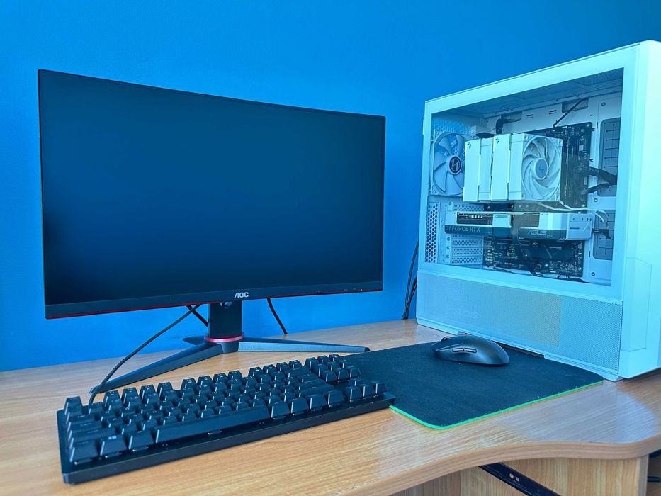 Пълен геймърски сетъп RTX 4070 / Ryzen 7 5800X3D + 165Hz монитор + Logitech G Pro + Razer Huntsman V2