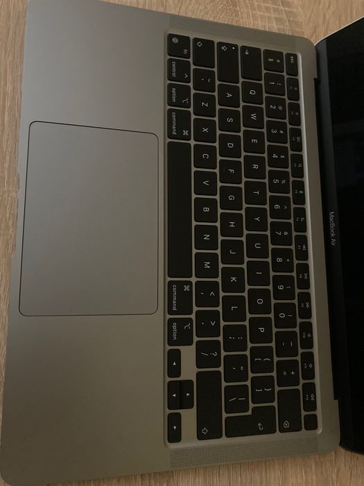 Macbook Air M1 2020 8GB RAM 256GB SSD