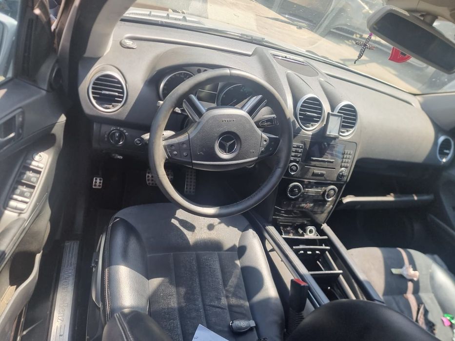 Fata de usa stanga fata Mercedes-Benz ML W164 [2005 - 2008] 3.0 cdi 6