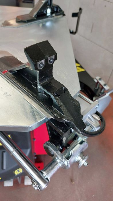 CORGHI - A224 А Монтаж /Демонтаж машина за гуми на леки автомобили