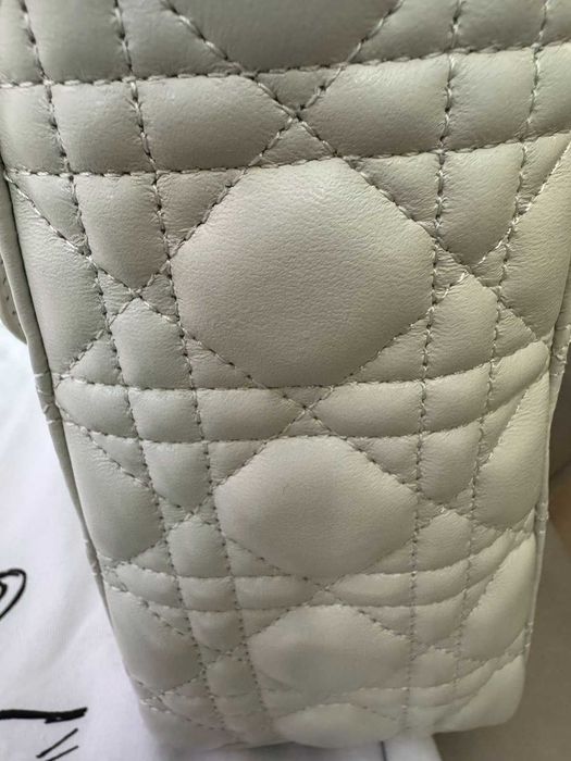 Dior-Чисто нова автентична дамска кожена чанта