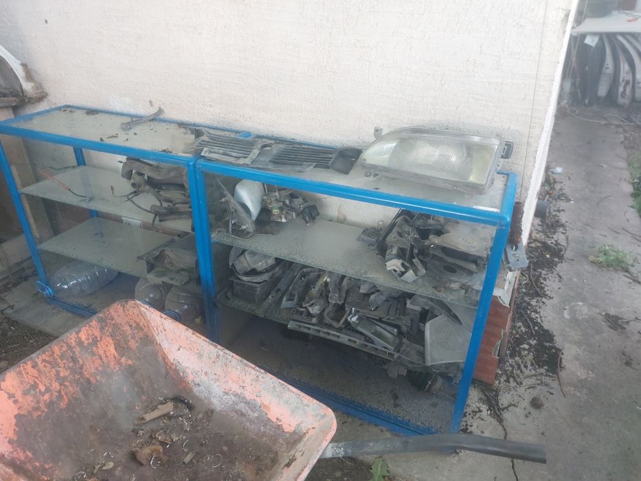Продам рено 19 с запчастями