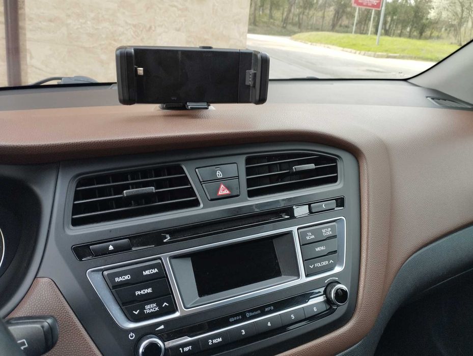 Стойка за телефон за Хюндай i 20