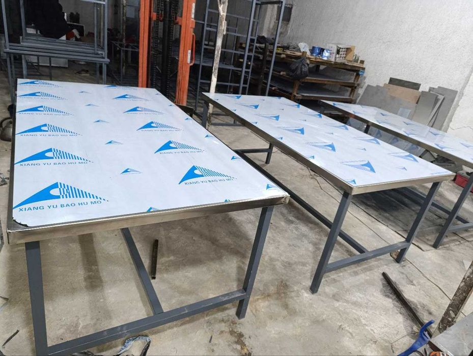 Нержвика стол из прочнох материалов