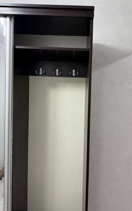 Продаю шкаф в прихожую САМОВЫВОЗ