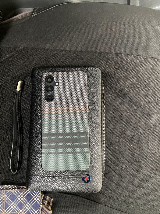 Samsung A16 sotiladi va Naushnik qoʻshib beriladi