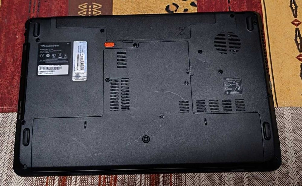 Laptop Compaq Presario CQ7