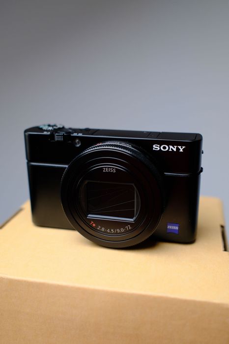 Продам Sony RX100M7