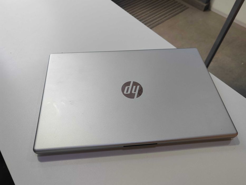Hp 15 Amd Ryzen 3 7320u 8gb ram 512gb SSD Magazin CashGen