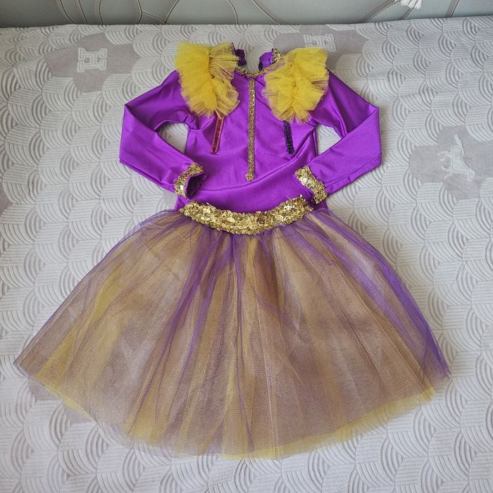 Продам танцевальные костюмы