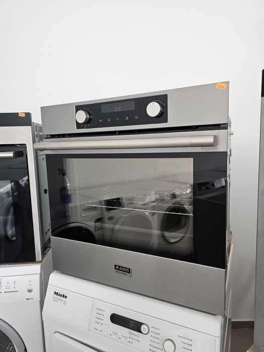 Фурна за вграждане ASKO Pro series