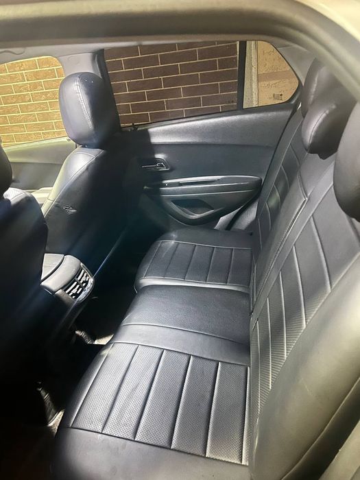 tracker 1 premier ideal POLNIY SHUMKA