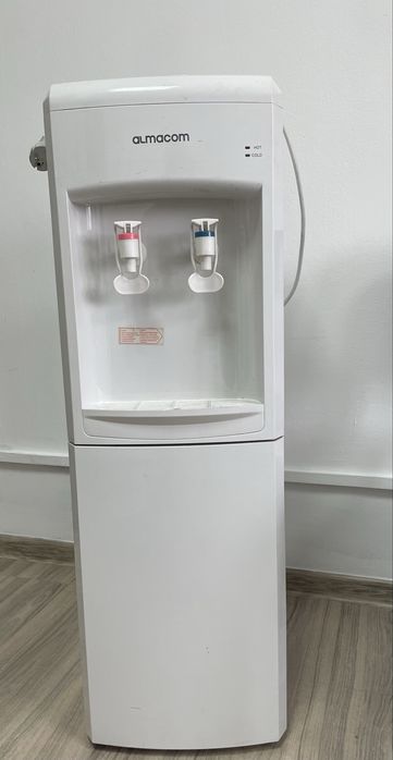 Диспенсер для воды Almacom