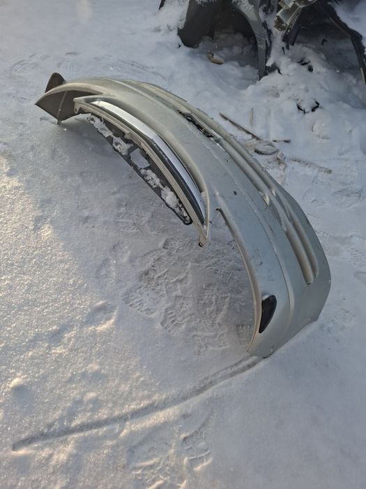 Бампер тойота превия