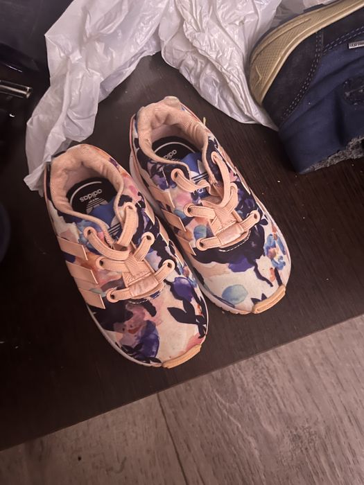 Продам детский комбинезон и вещи