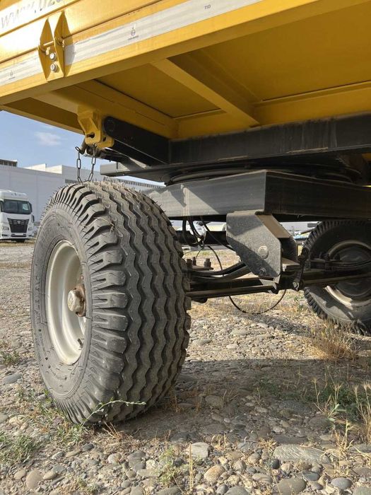 Тракторный прицеп, грузоподъёмностью 5 т